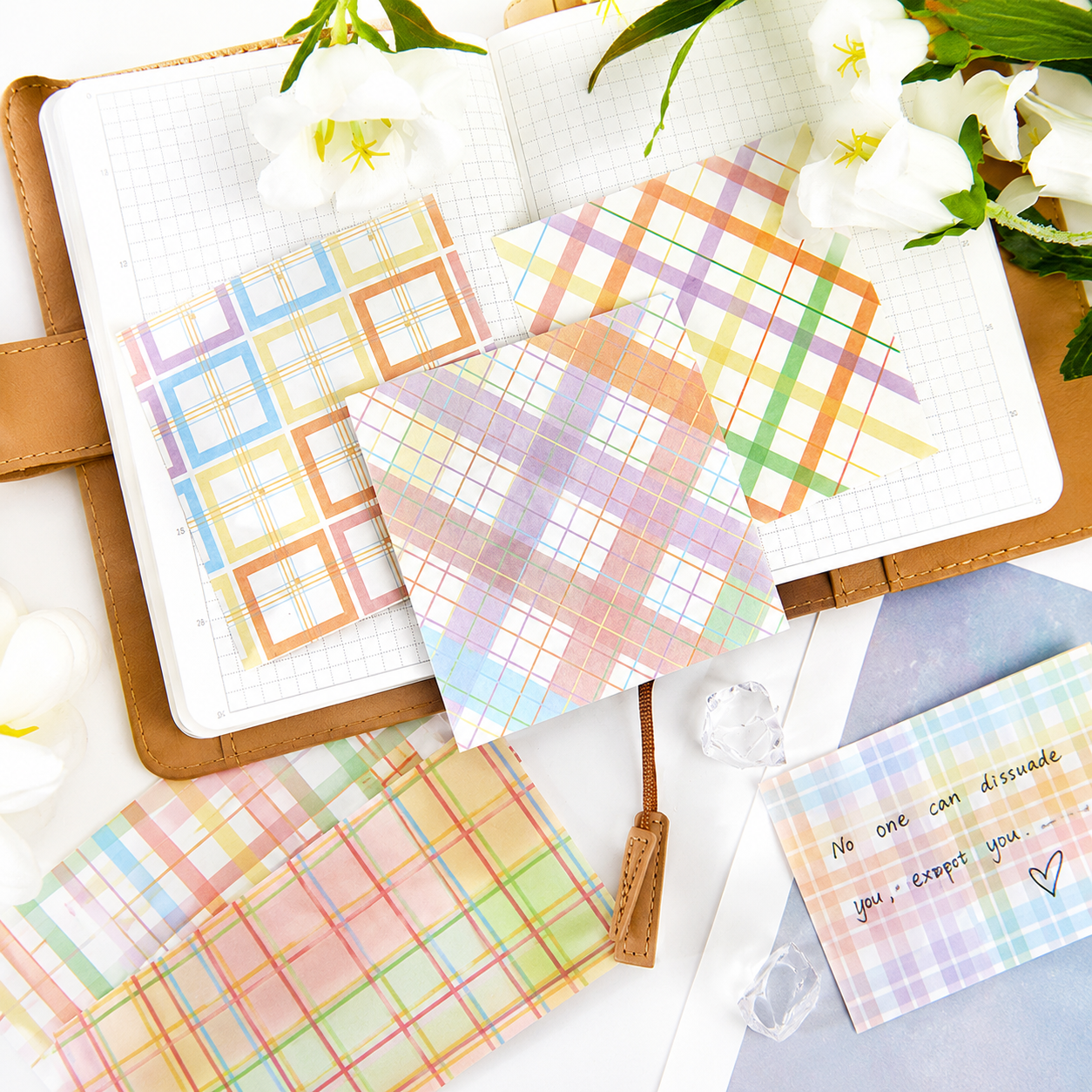 MISSTIME Vintage Plaid Series of Notes Set by MISSTIME - detail view for aesthetic stationery | Lumiyear
