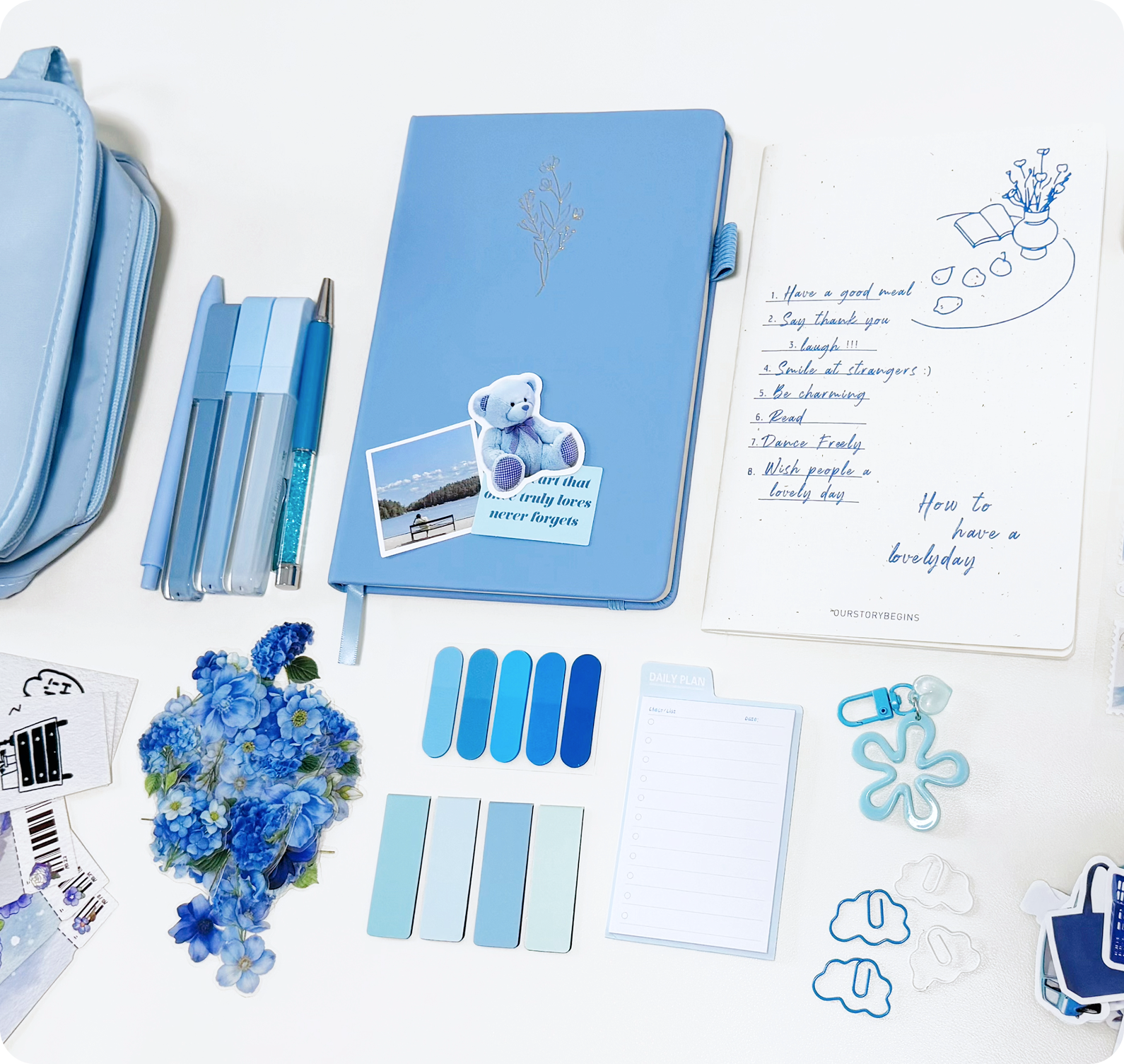Blue Stationery Set - detail view for aesthetic stationery | Lumiyear